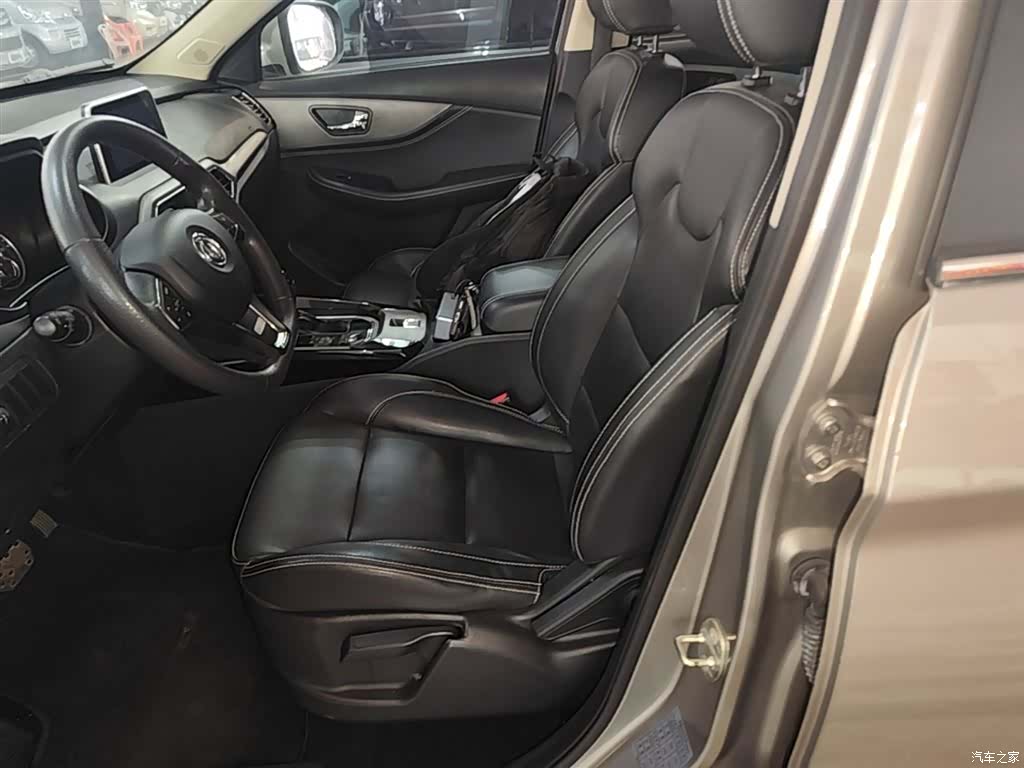 DongFeng S560, 2021 15