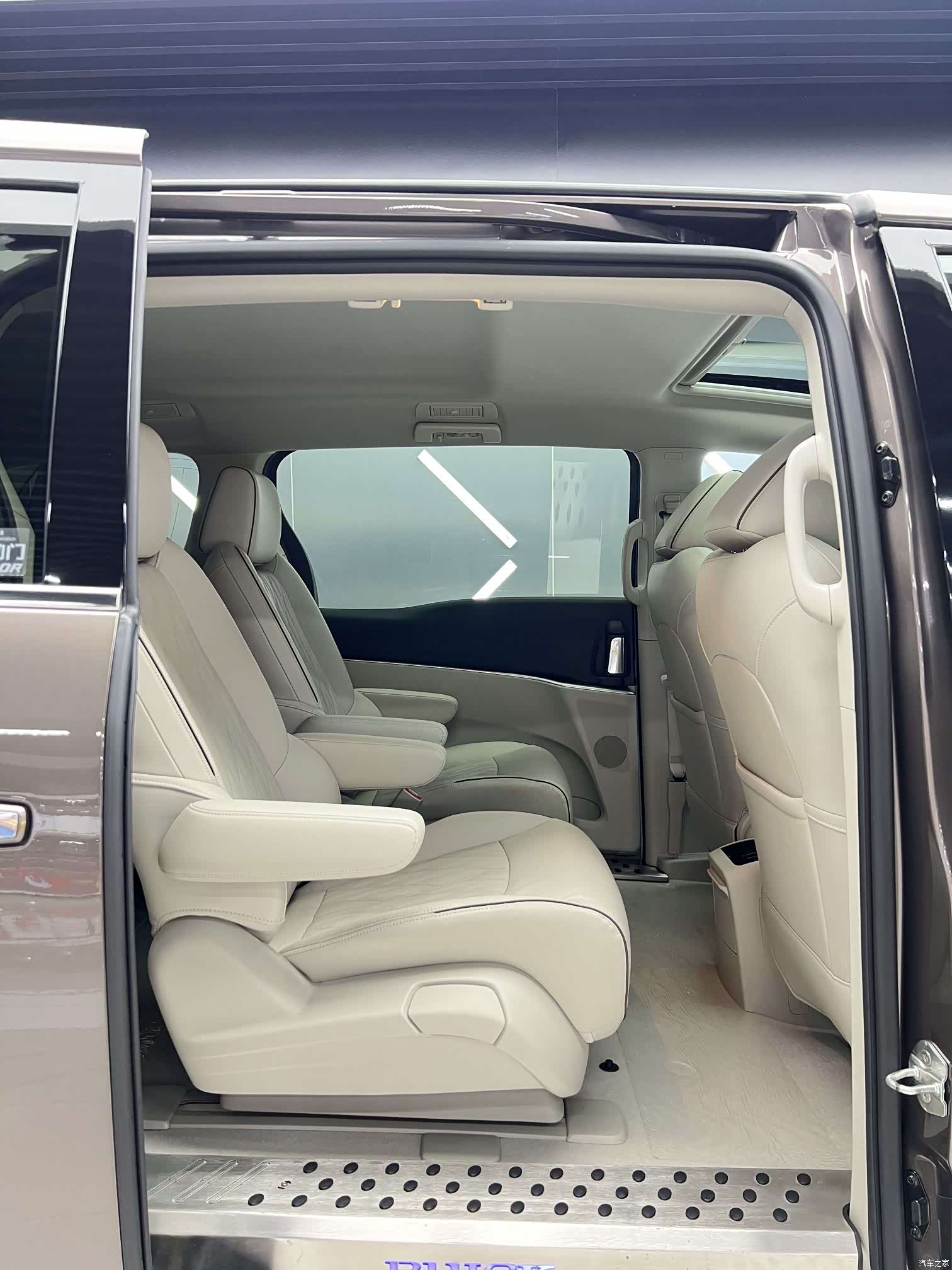 Buick GL8, 2022 28