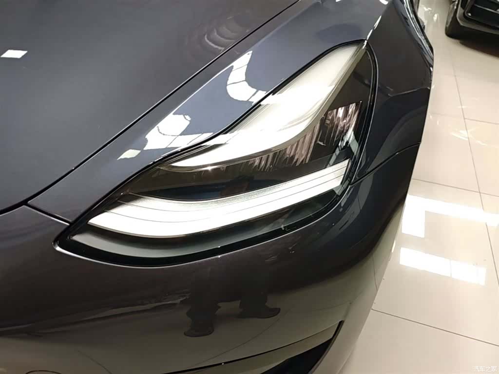 Tesla Model 3, 2020 24