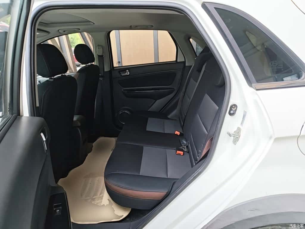 BAIC Q25, 2017 17