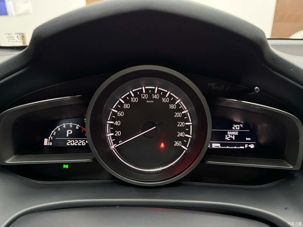 Mazda CX-4, 2023 22