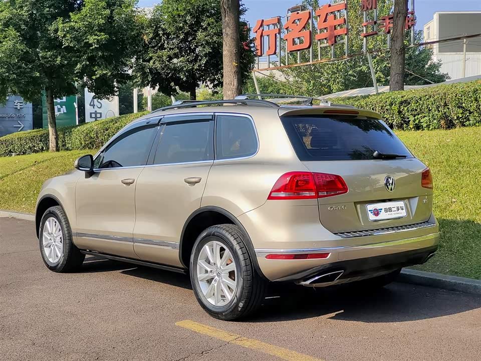 Volkswagen Touareg
