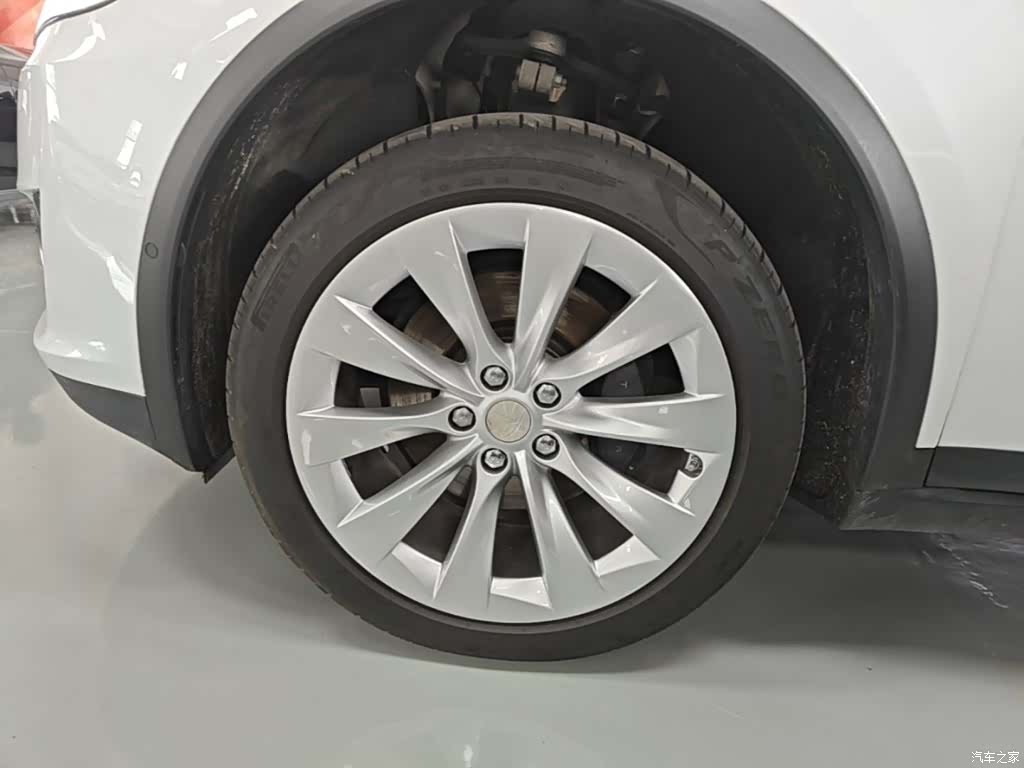 Tesla Model X, 2021 25