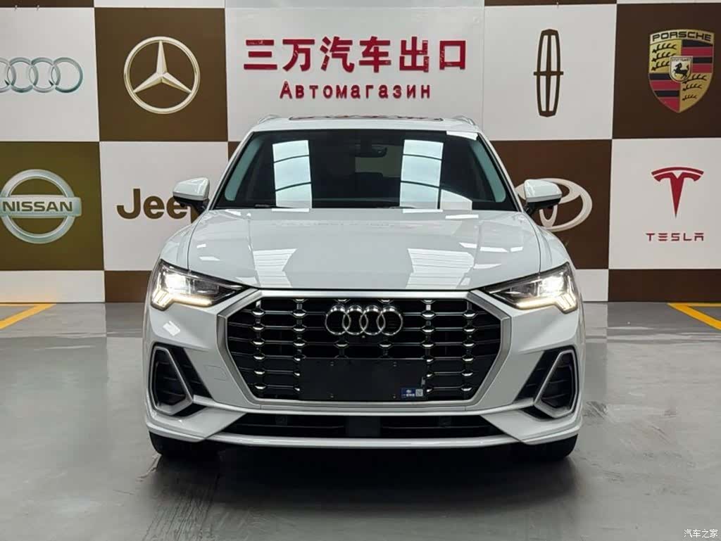 Audi Q3, 2022 3