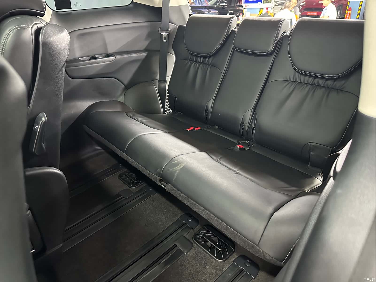 Honda Elysion, 2018 10