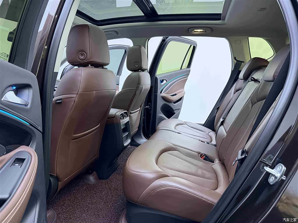 Buick Envision Plus, 2021 9