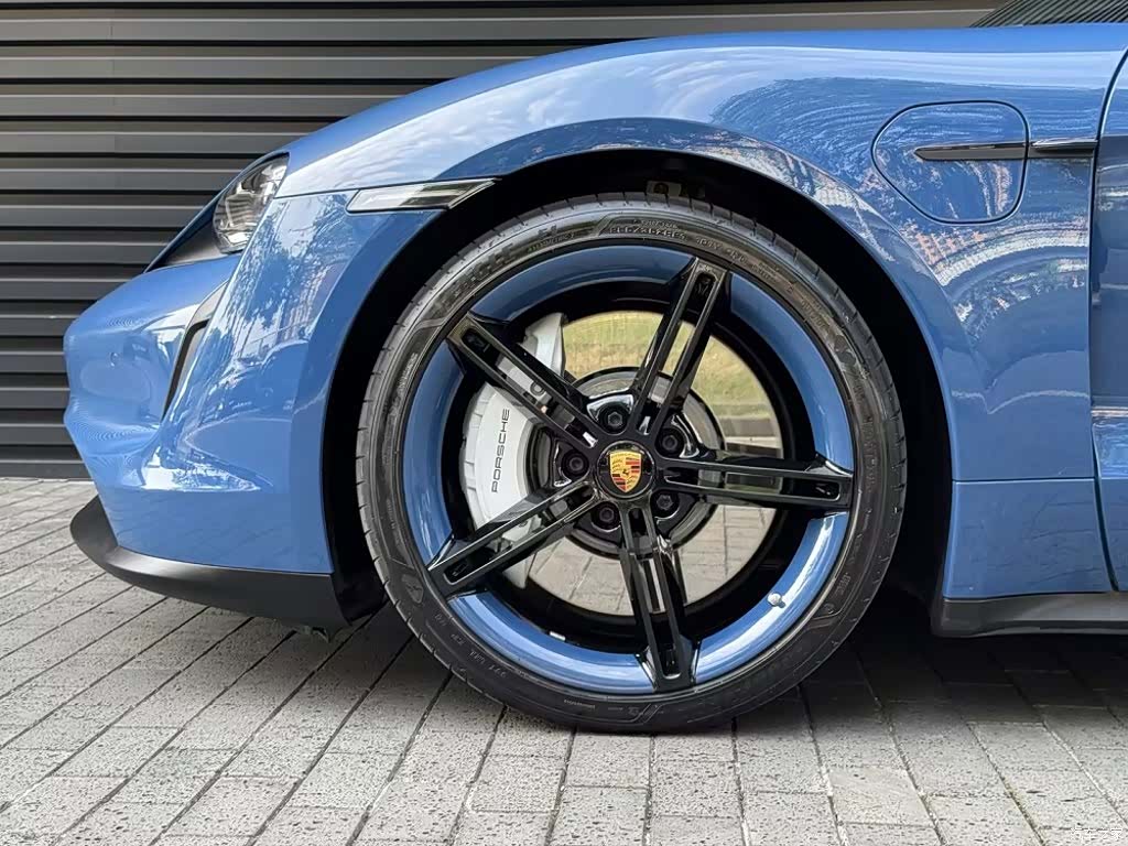 Porsche Taycan, 2021 11