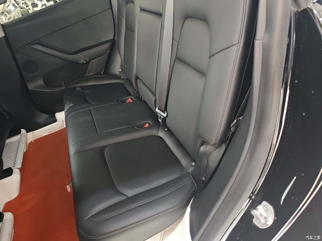 Tesla Model Y, 2021 13
