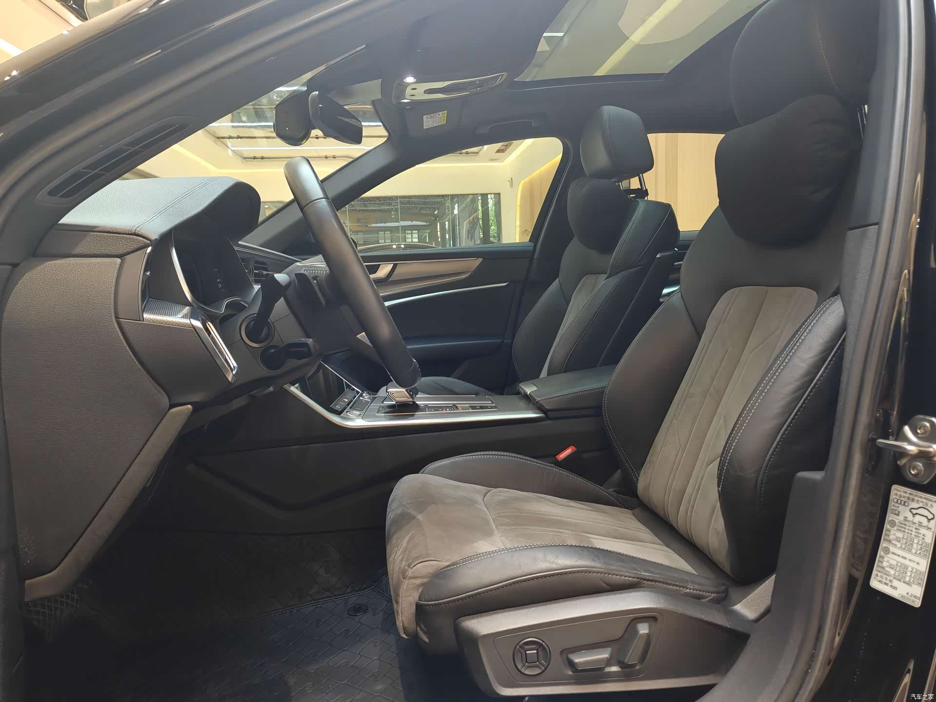 Audi A6L, 2020 все фото