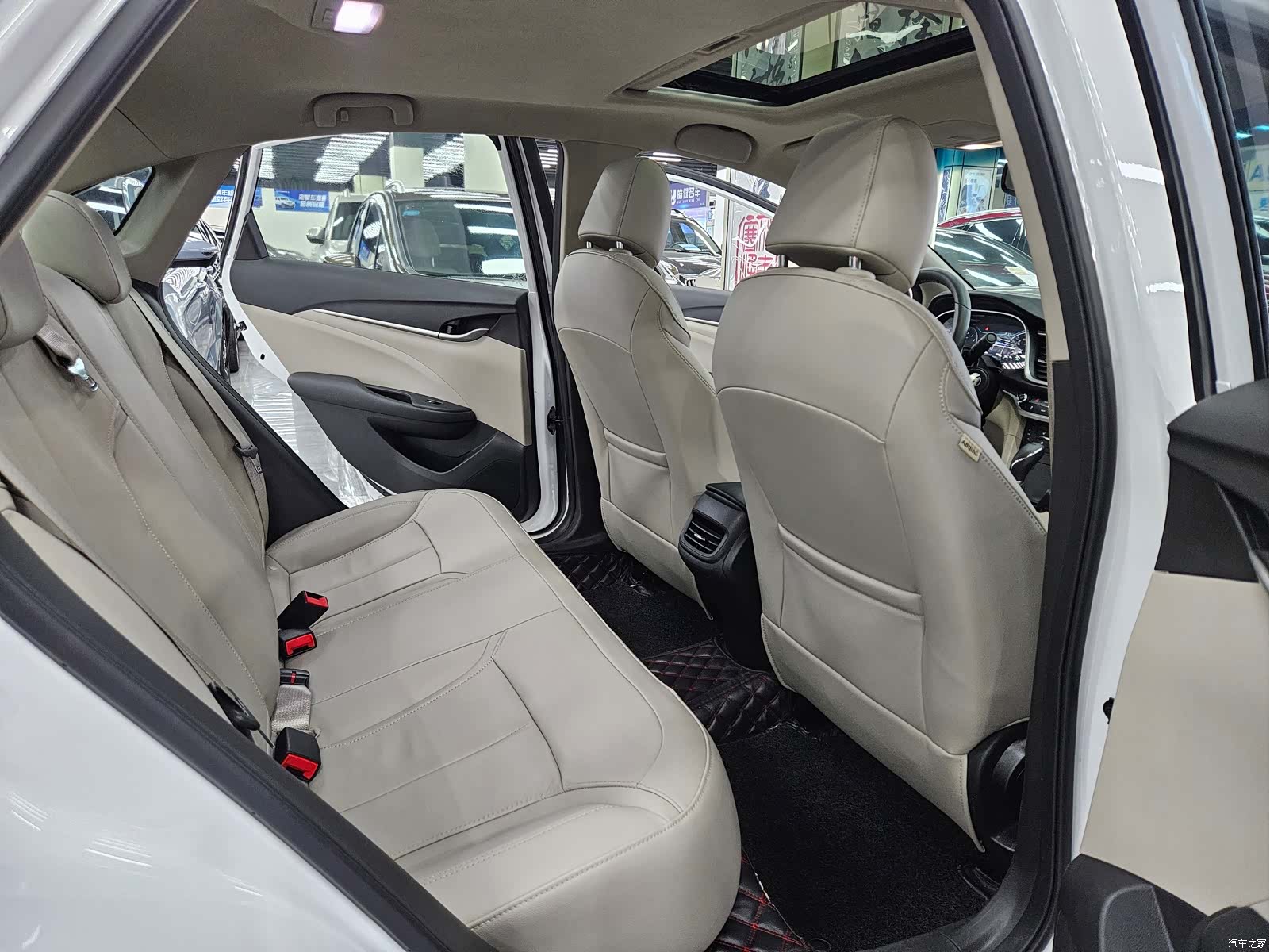 Buick V, 2020 10