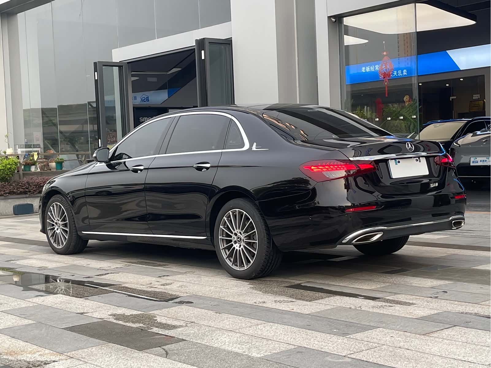 Mercedes-Benz E-Class, 2023 21