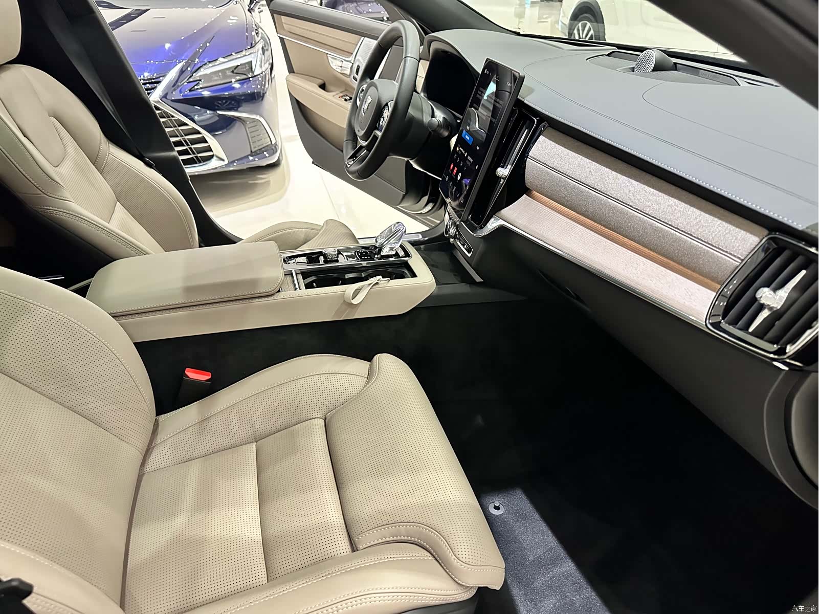 Volvo S90, 2025 15