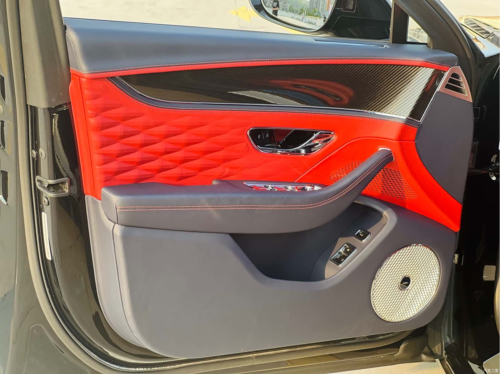 Bentley Flying Spur, 2022 17