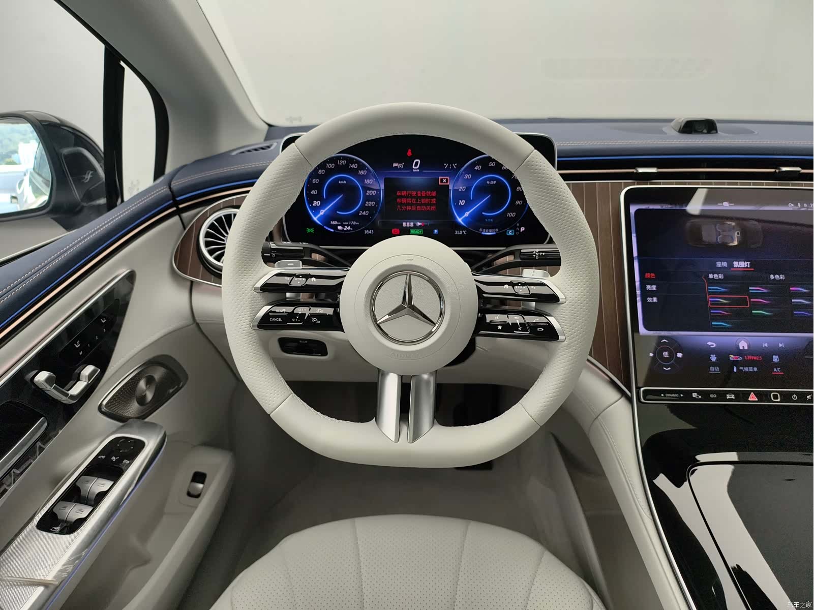 Mercedes-Benz EQE, 2025 14
