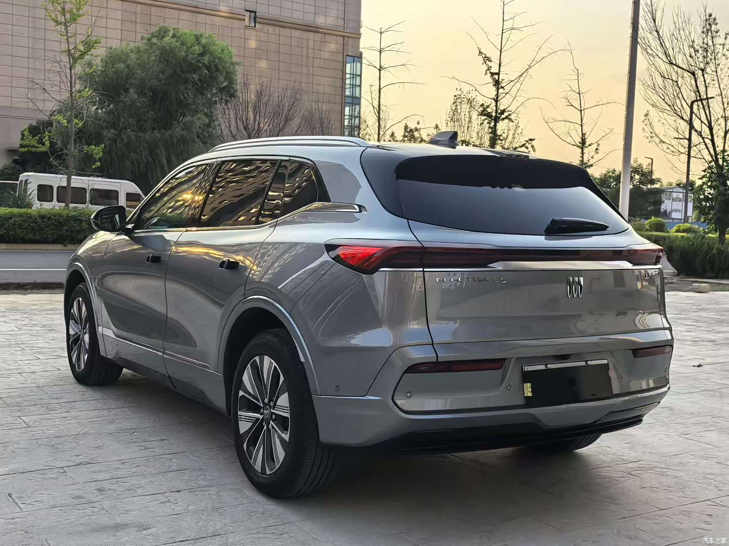 Buick E5, 2025 7