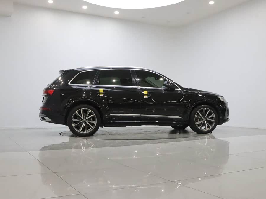 Audi Q7 2022, фото 7