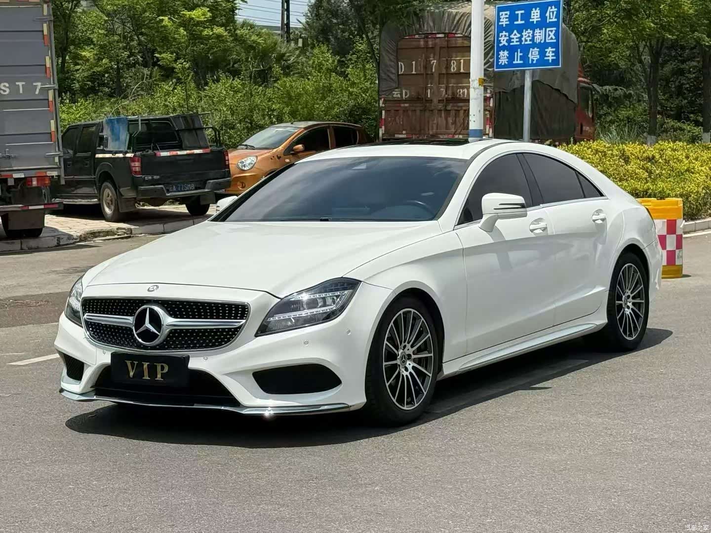 Mercedes-Benz CLS, 2015 1