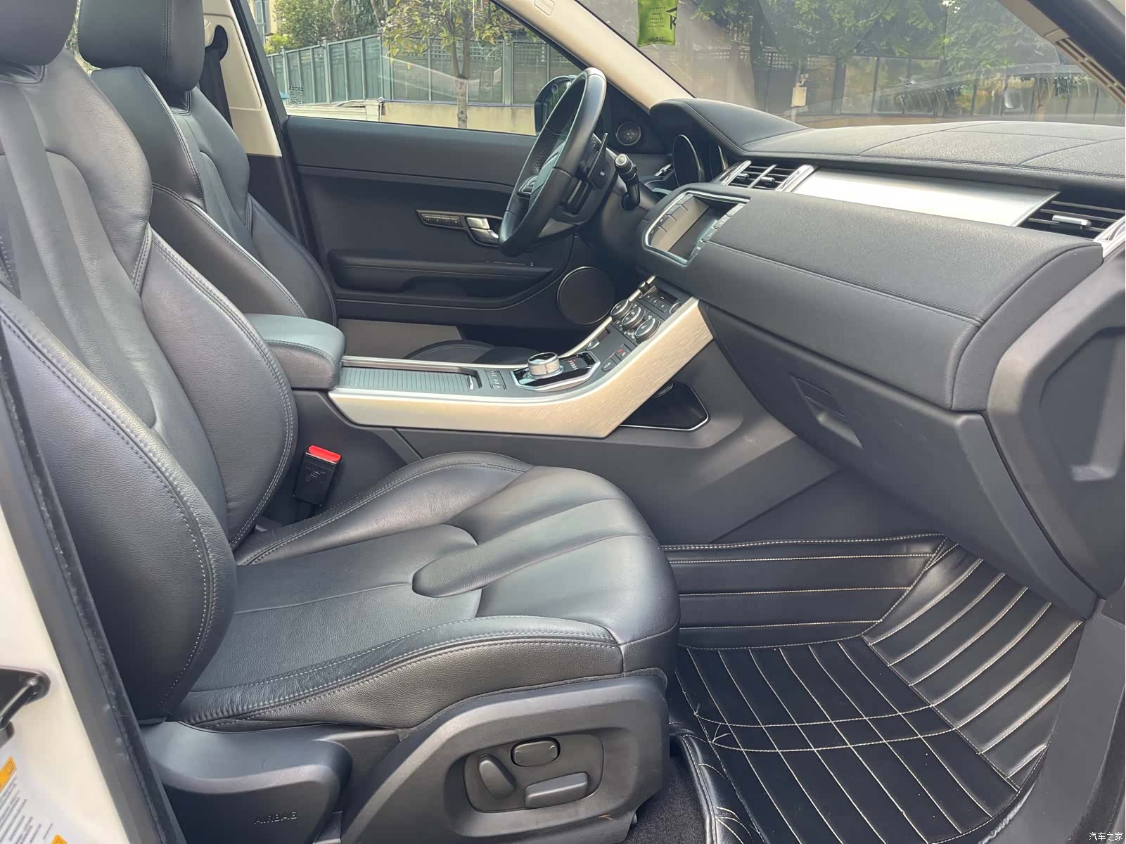 Land Rover Range Rover, 2015 11