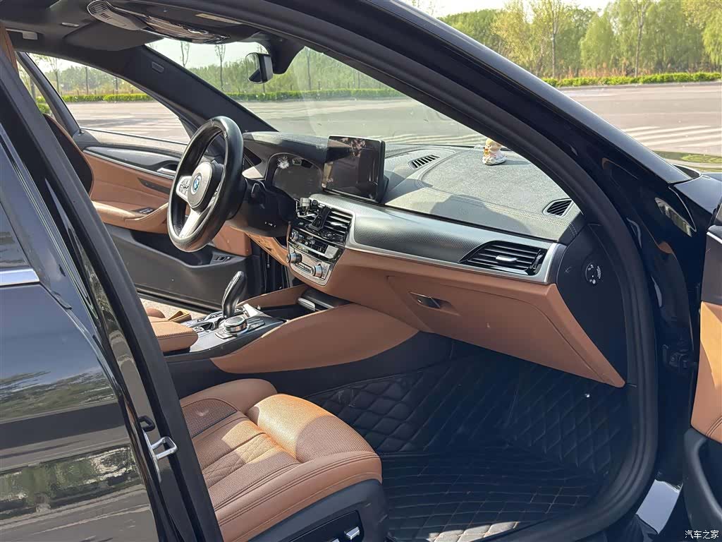 BMW 5 Series, 2023 8