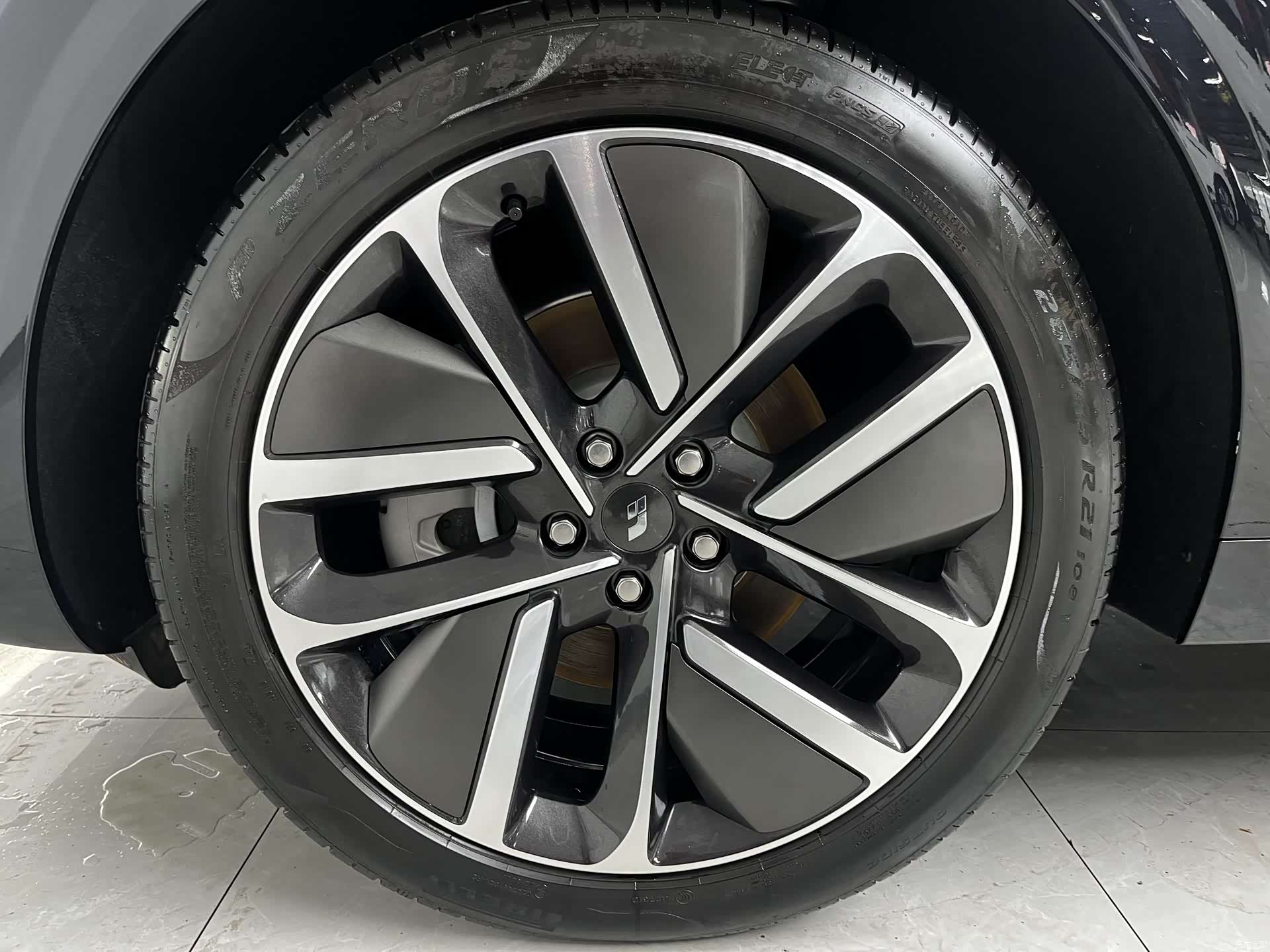 Li Auto L6, 2025 6