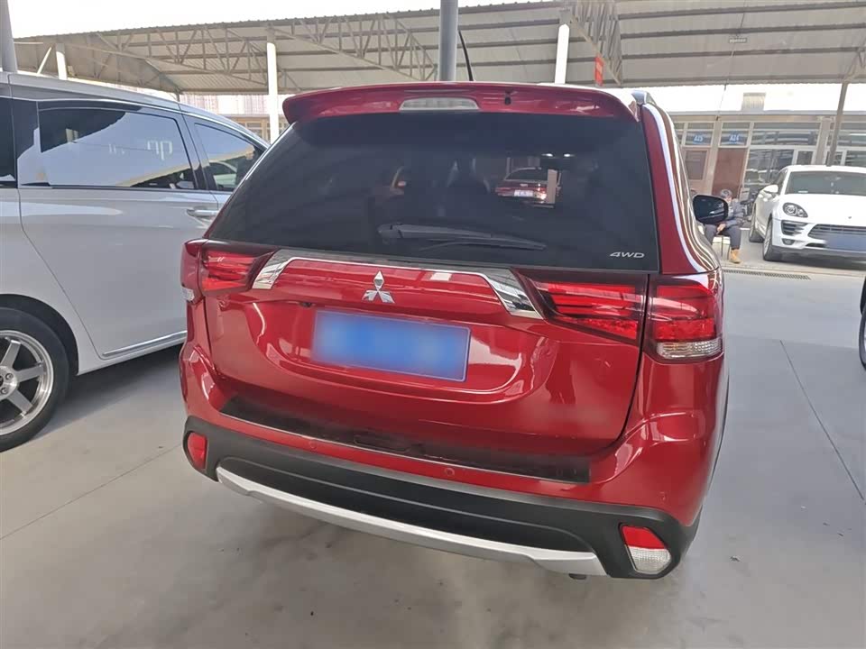 Mitsubishi Outlander