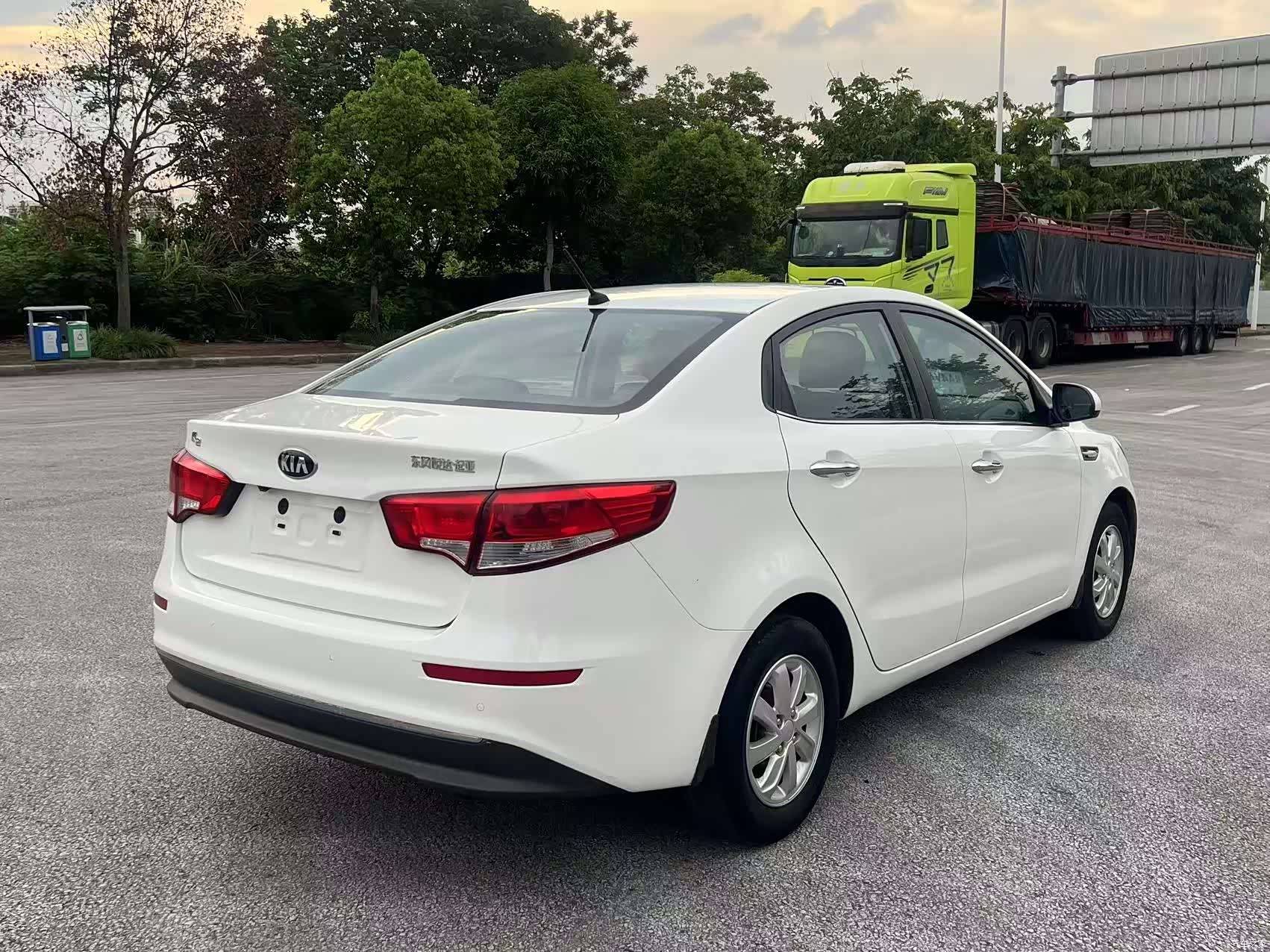 Kia K2, 2015 7