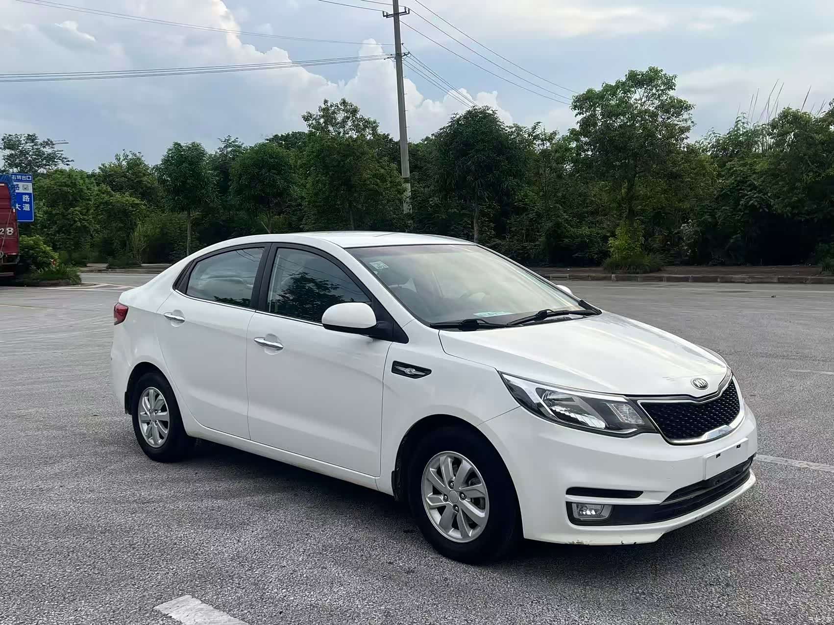 Kia K2, 2015 3