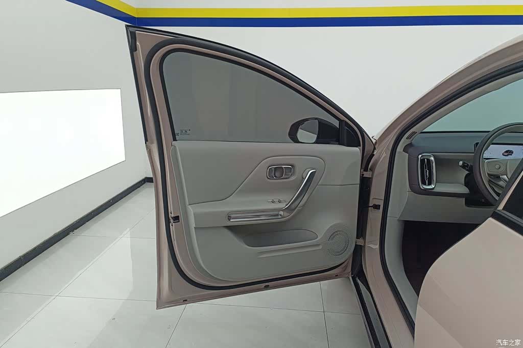 Leapmotor B01, 2025 7