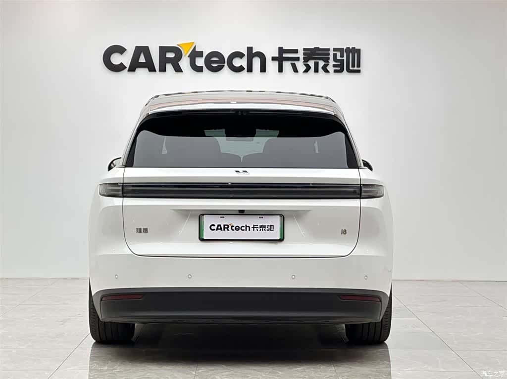 Li Auto i8, 2026 4