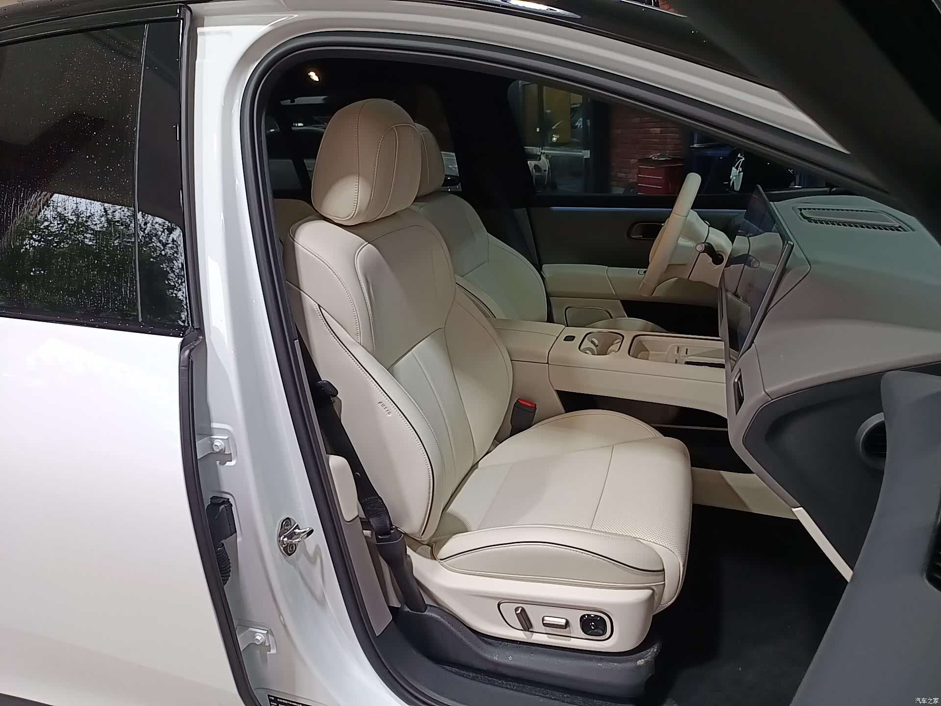 Li Auto i6, 2026 10