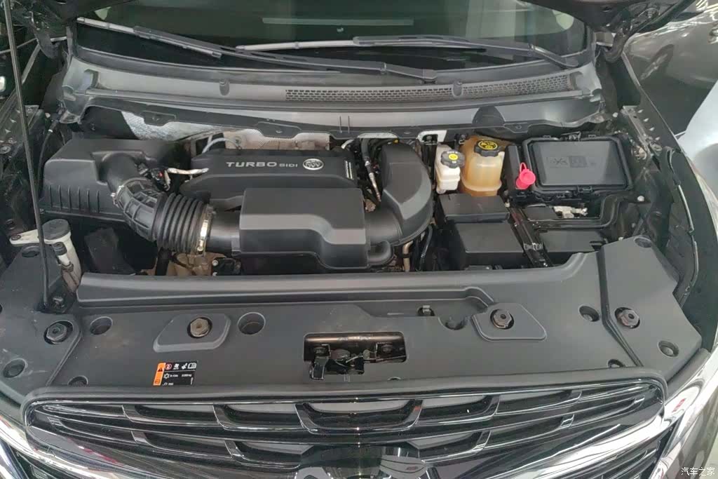 Buick GL8, 2021 10