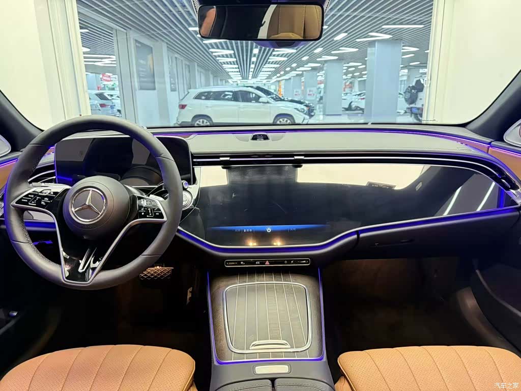 Mercedes-Benz E-Class, 2024 6