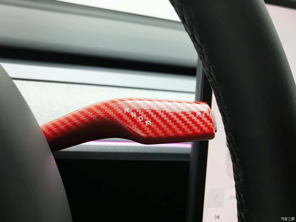 Tesla Model Y, 2024 13