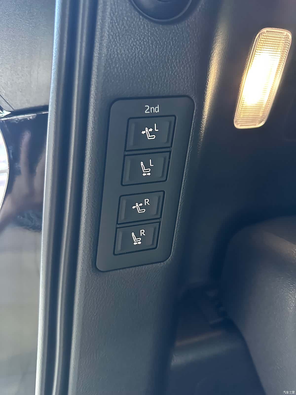 Toyota Vellfire, 2024 21
