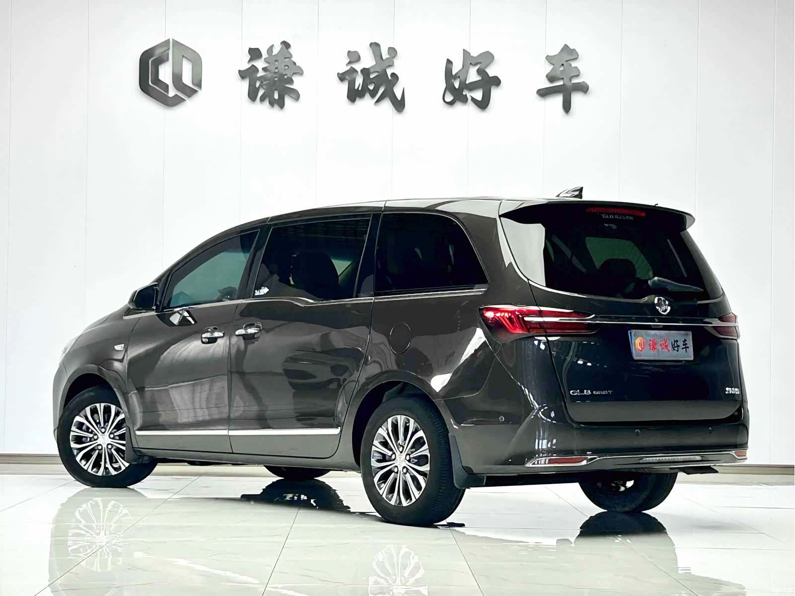 Buick GL8, 2022 7