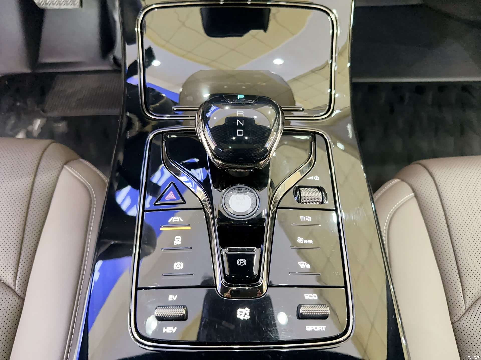 BYD Han, 2021 10