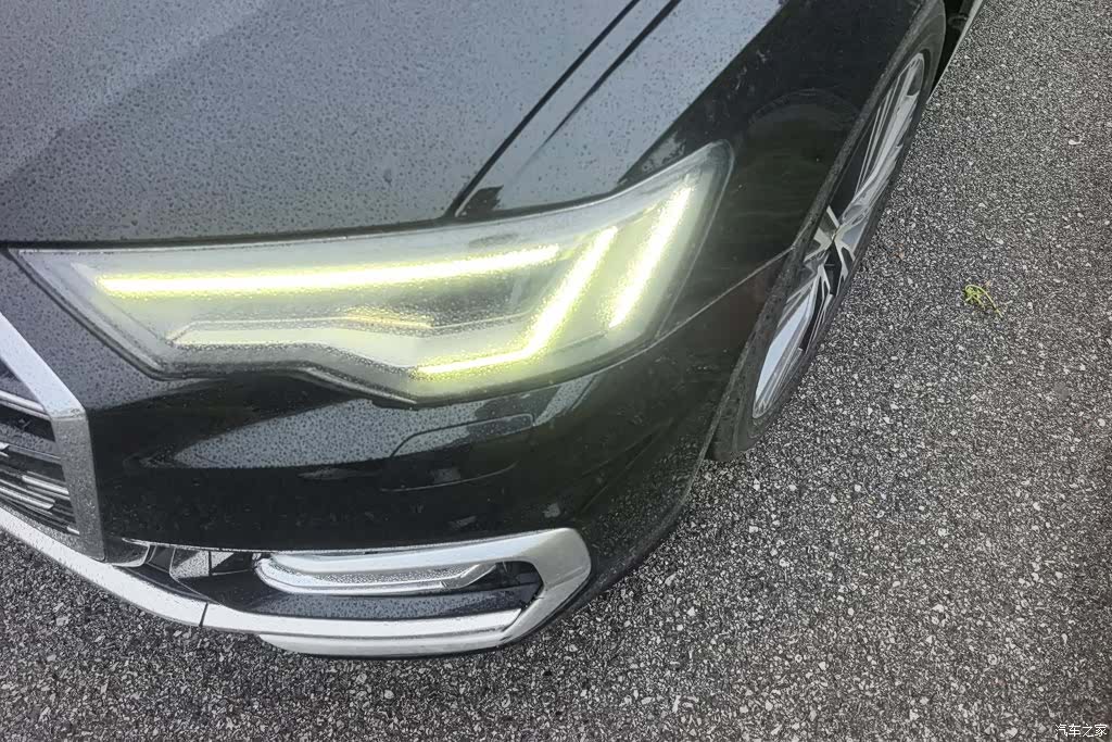 Audi A6L, 2019 все фото