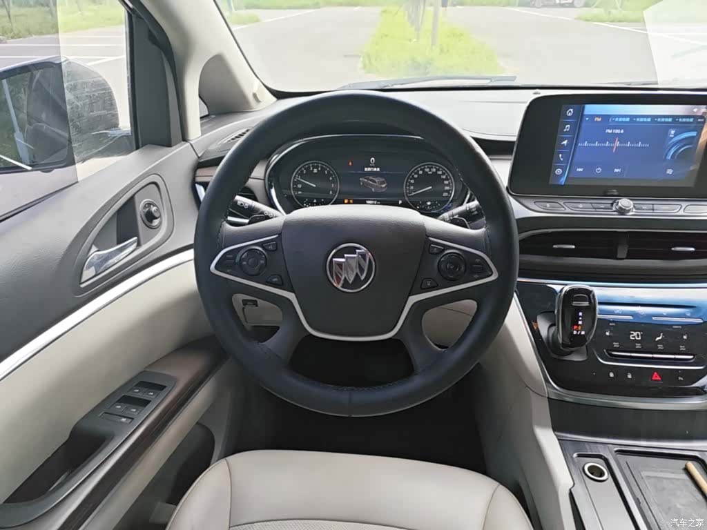 Buick GL8, 2021 11