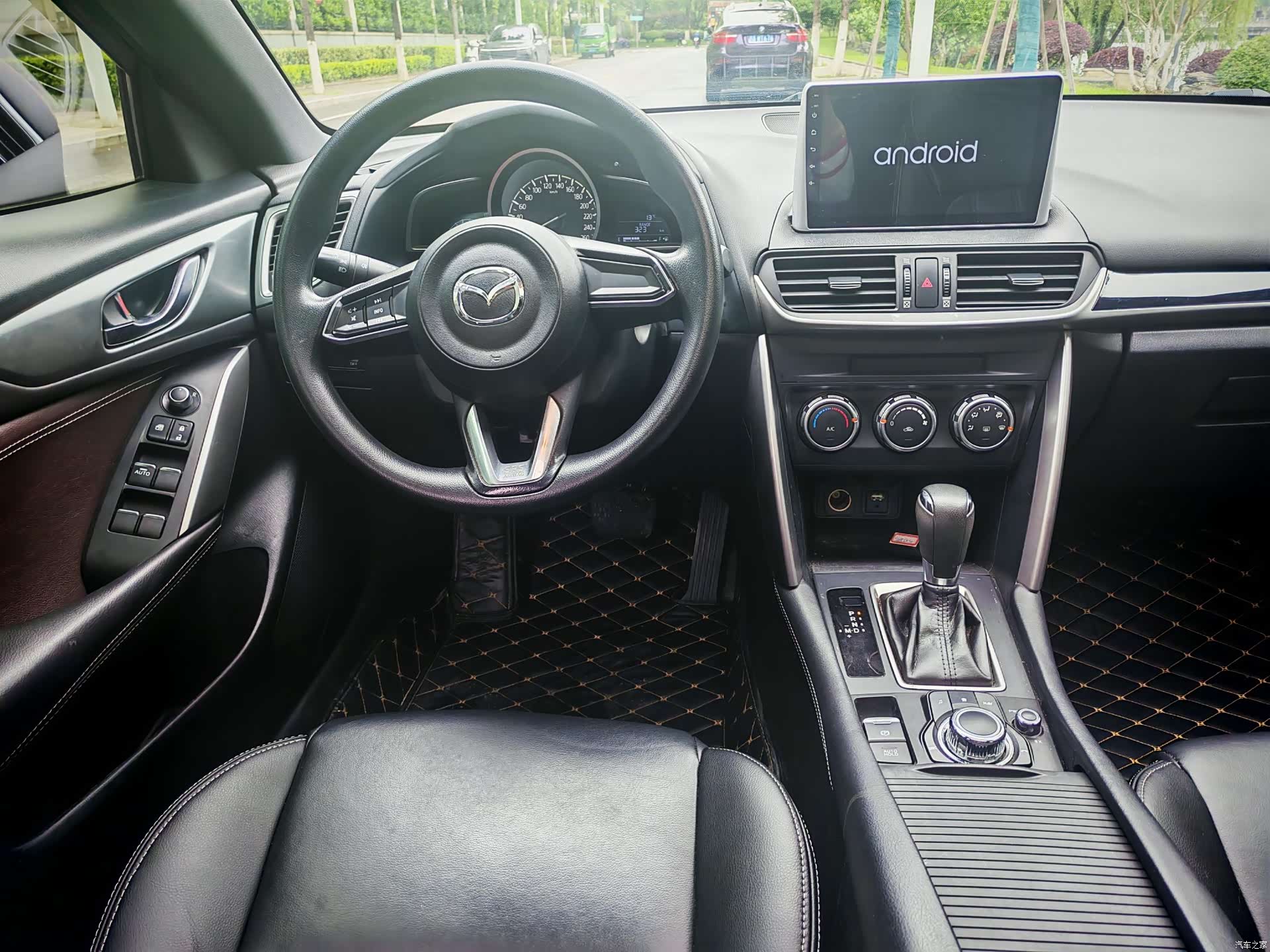 Mazda CX-4, 2018 12