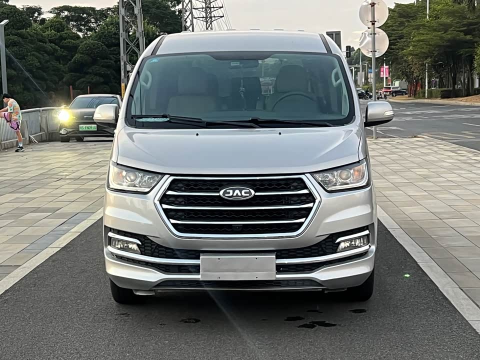 JAC Refine Ruifeng M4