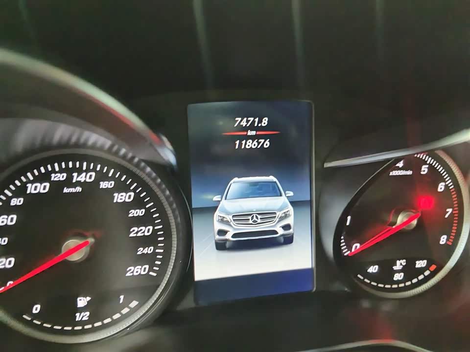 Mercedes-Benz GLC Mercedes-Benz GLC