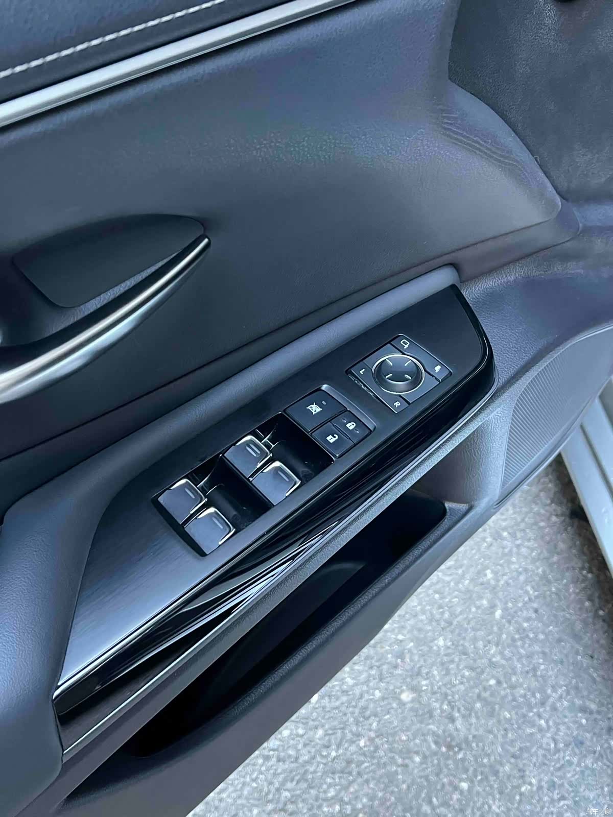 Lexus ES, 2023 10
