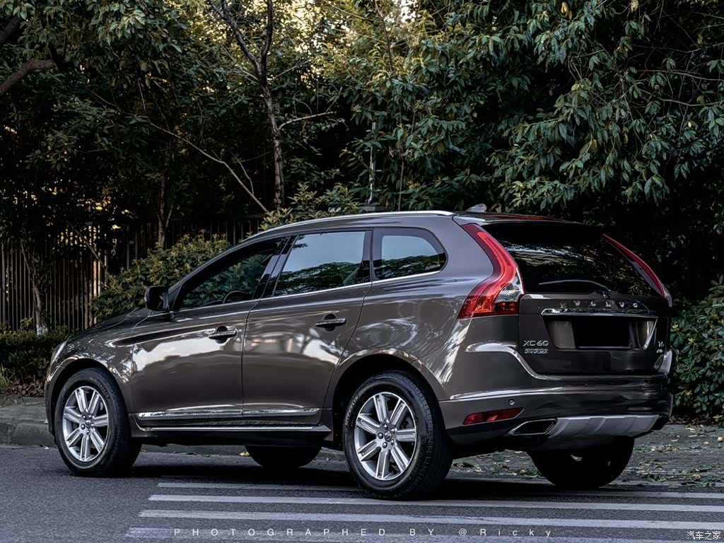 Volvo XC60, 2015 11