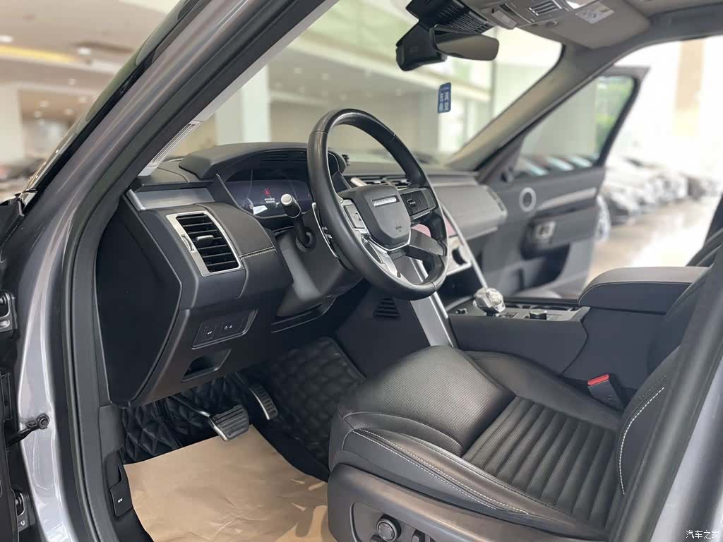 Land Rover Discovery, 2023 4