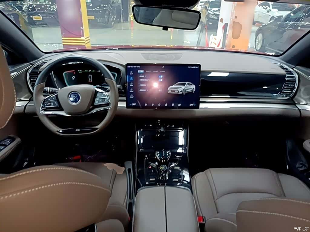 BYD Han, 2022 10