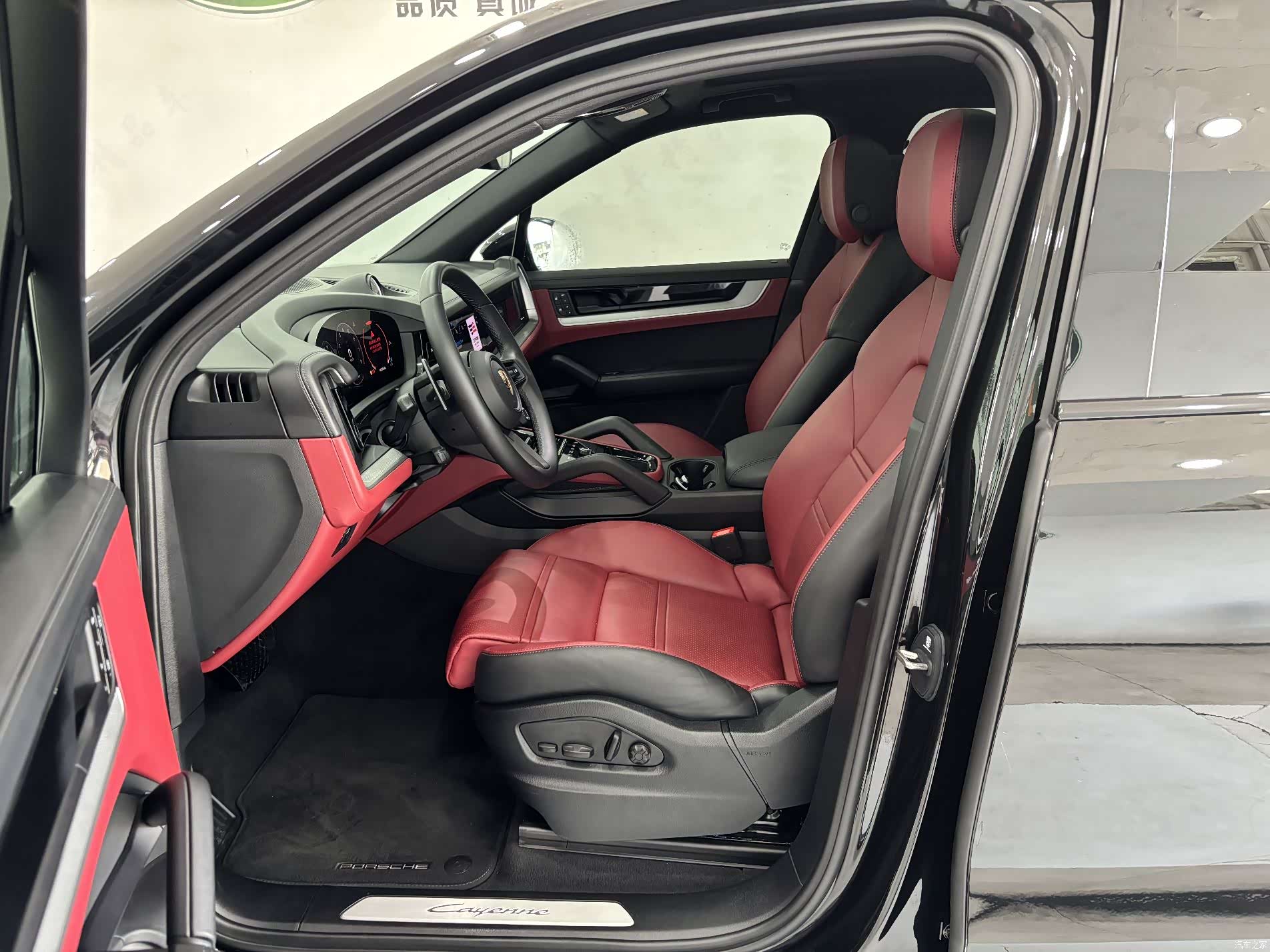 Porsche Cayenne, 2025 10