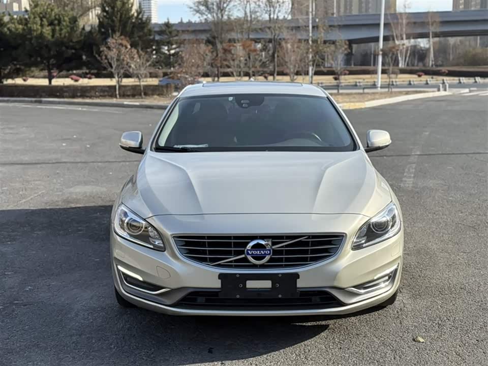 Volvo S60