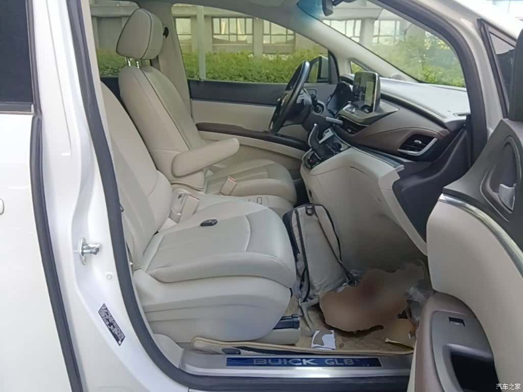 Buick GL8, 2021 25