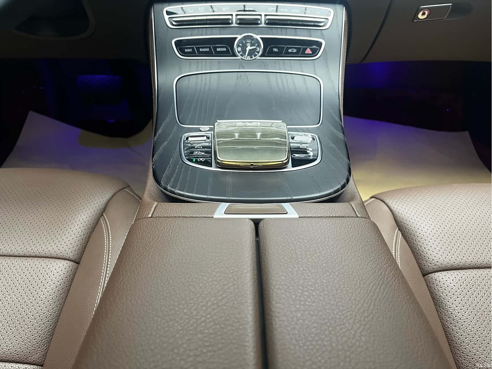 Mercedes-Benz E-Class, 2020 17