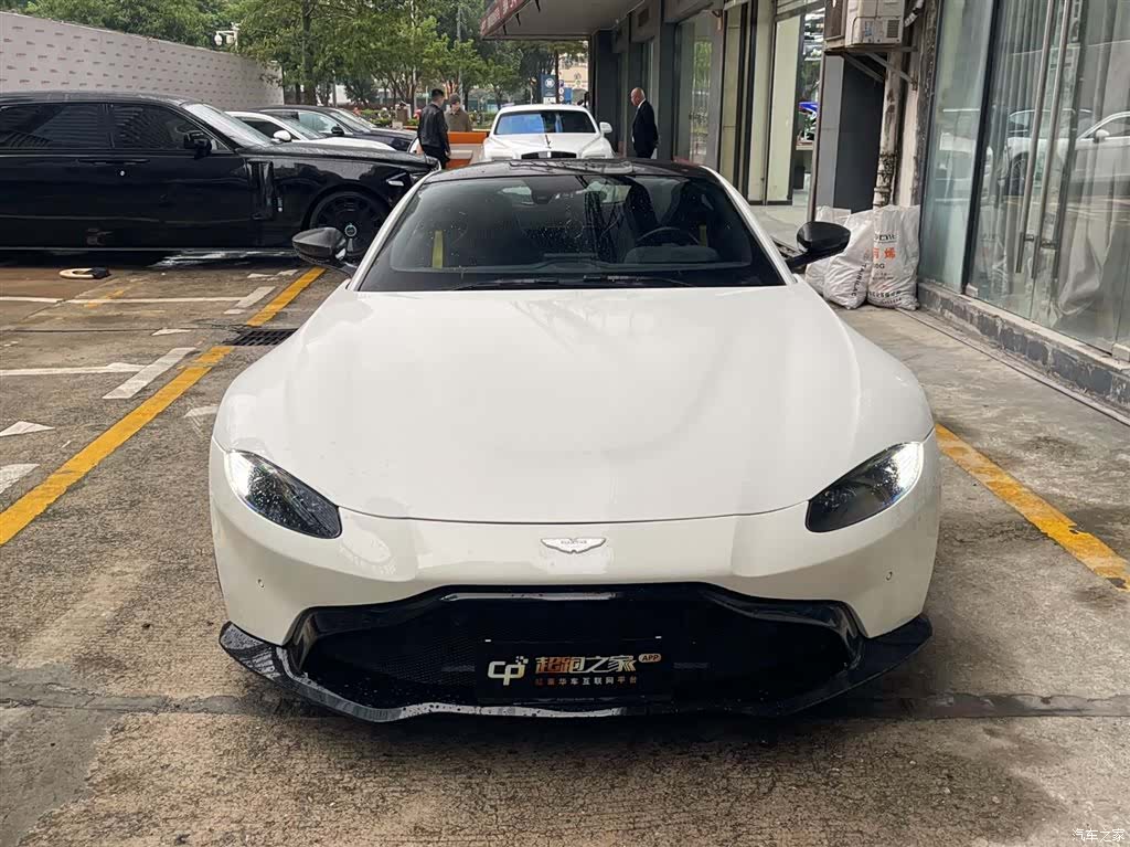Aston Martin Vantage, 2019 2